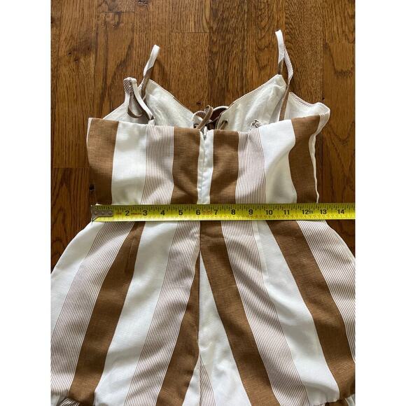 L’atiste Striped Crisscross Tie Front Romper Small Ruffle Hem Sleeveless Zipper - Picture 6 of 8